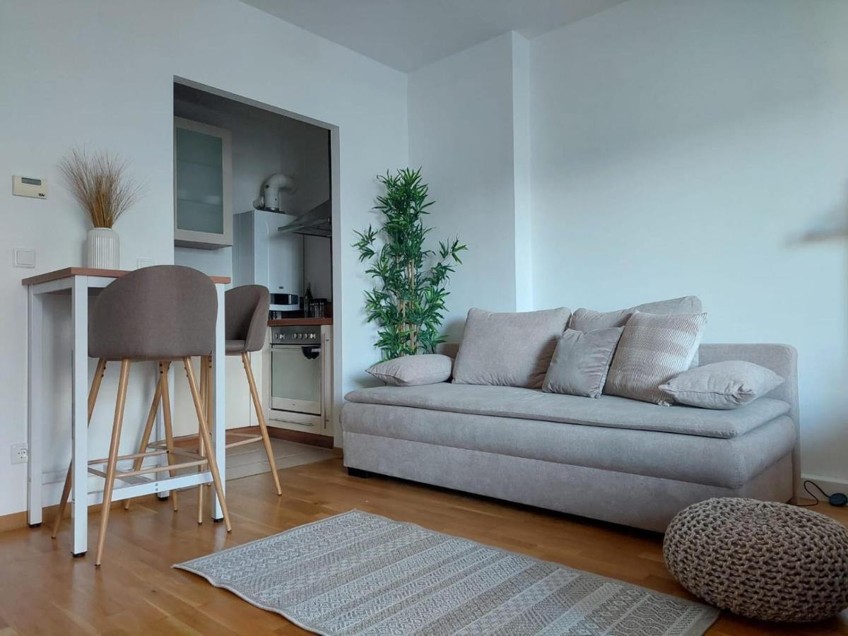 Balcony Apartment, 5 Min Walk To First District Wien Eksteriør bilde